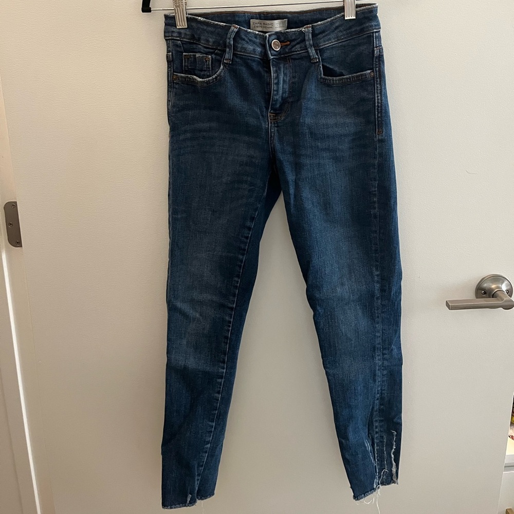 ZARA Jeans Size USA 4 Classic Denim